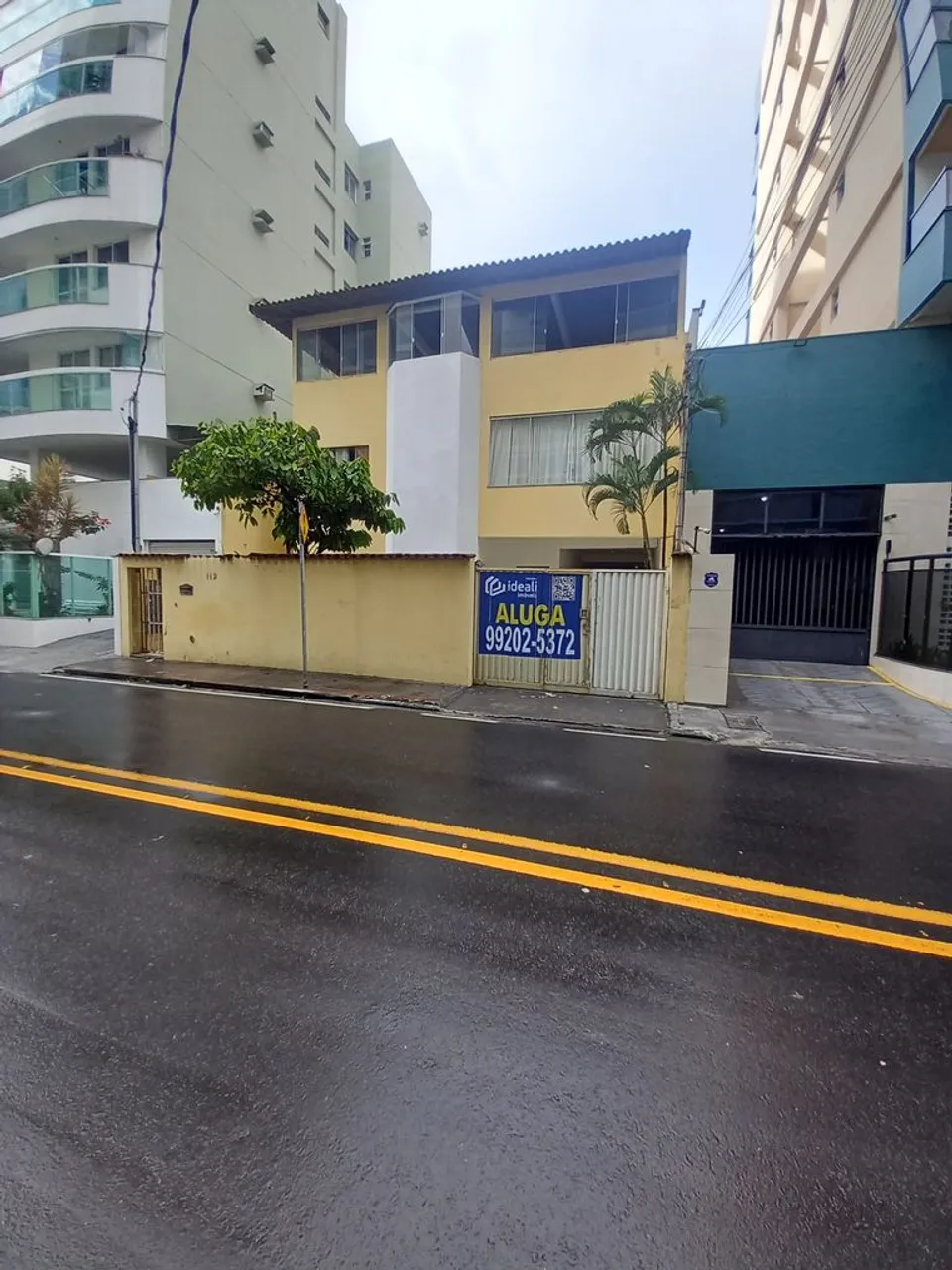 Ótima casa térrea, de 3qts+ste, 120m² e 3vgs em Jardim Camburi!