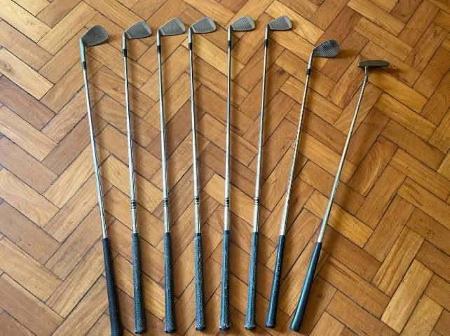 Conjunto de Tacos(Irons) de Golfe (Escocês