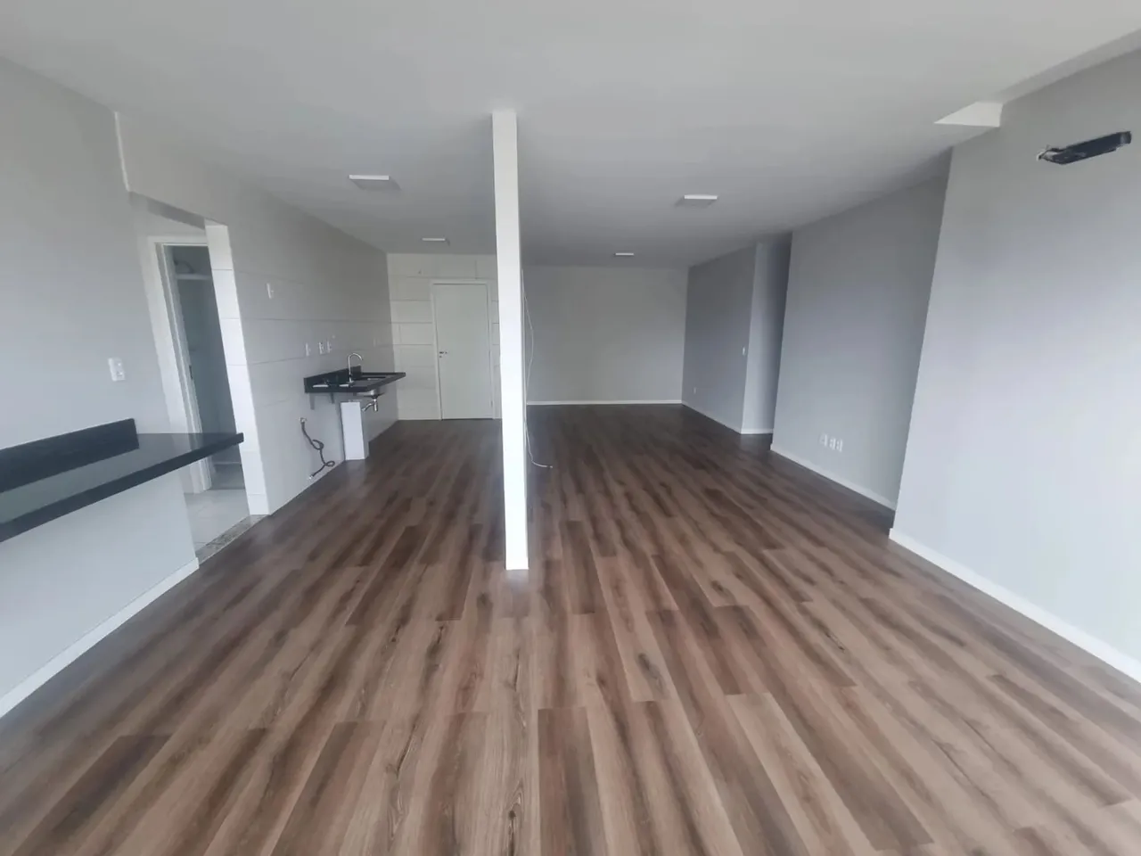 Apartamento Torre Santoro - 123 m² com 3 suítes e 2 vgs, cond. clube completo São Brás - B