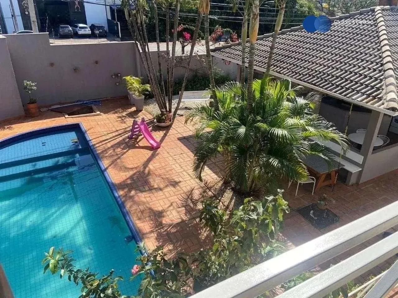 Sobrado à venda e locação na zona sul de Londrina - Uso Residencial ou Comercial