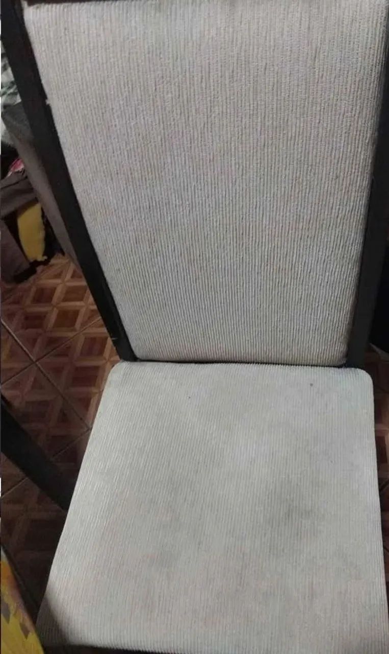 Mesa de Jantar em Madeira Maciça - Foto 5