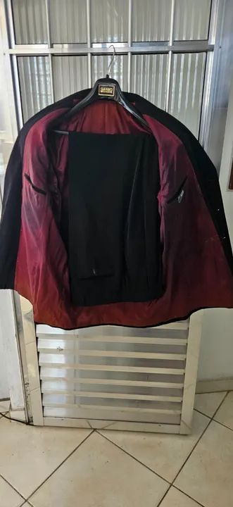 Terno Preto / Blazer Cinza / Sobretudo Preto - Foto 2