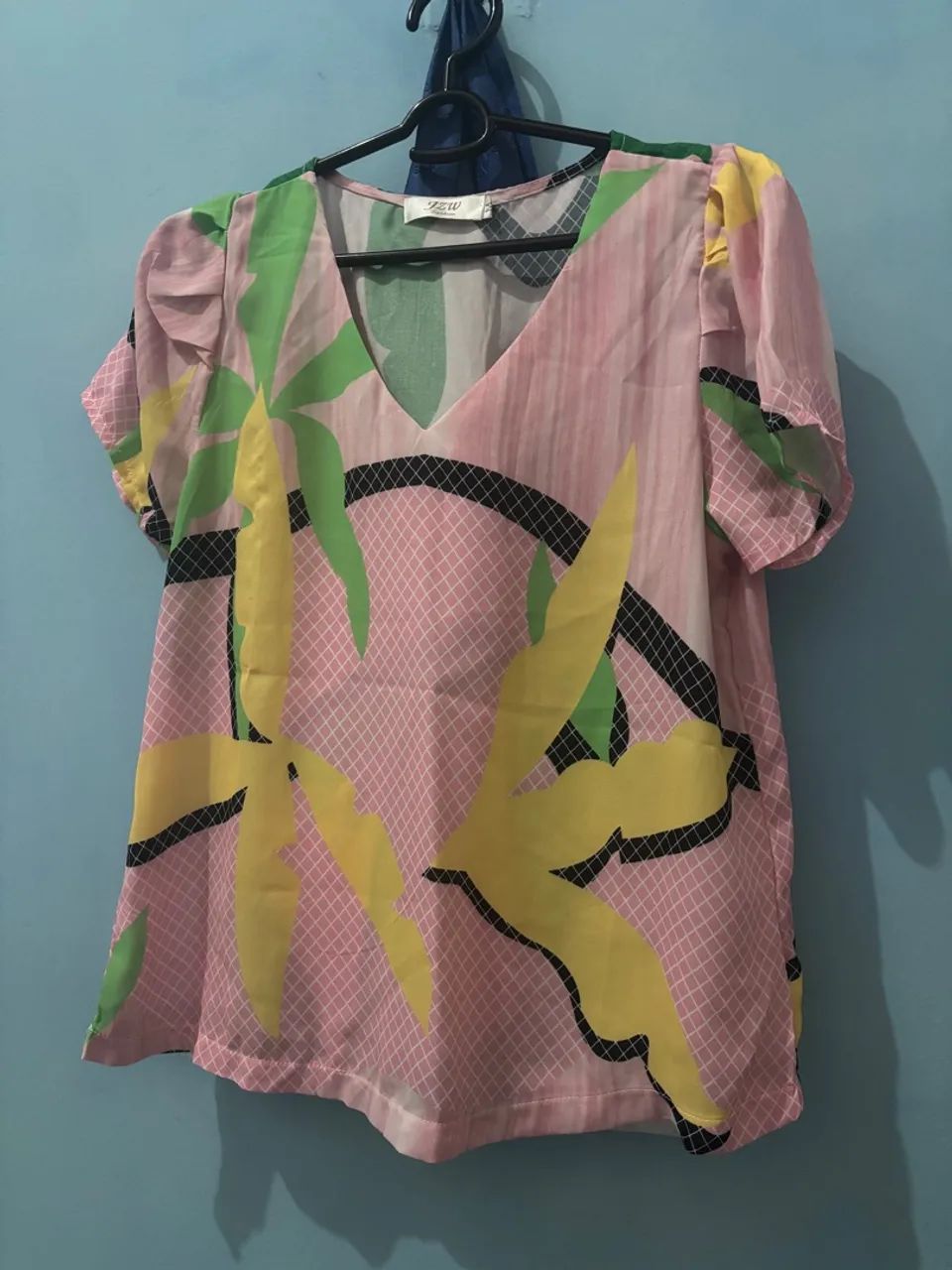 Blusa Feminina Estampada Rosa com Manga Curta