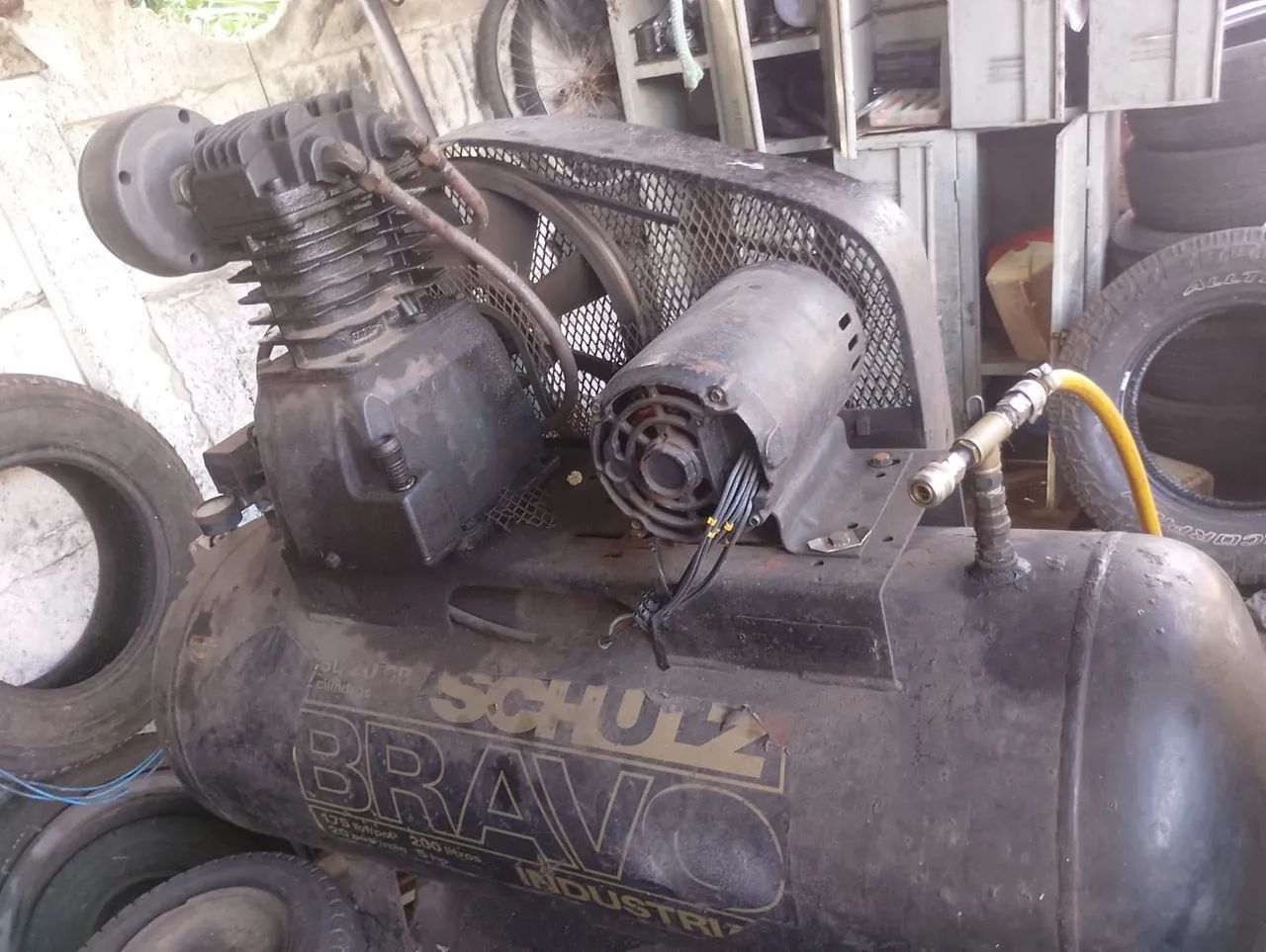 Compressor 200 litros industrial  