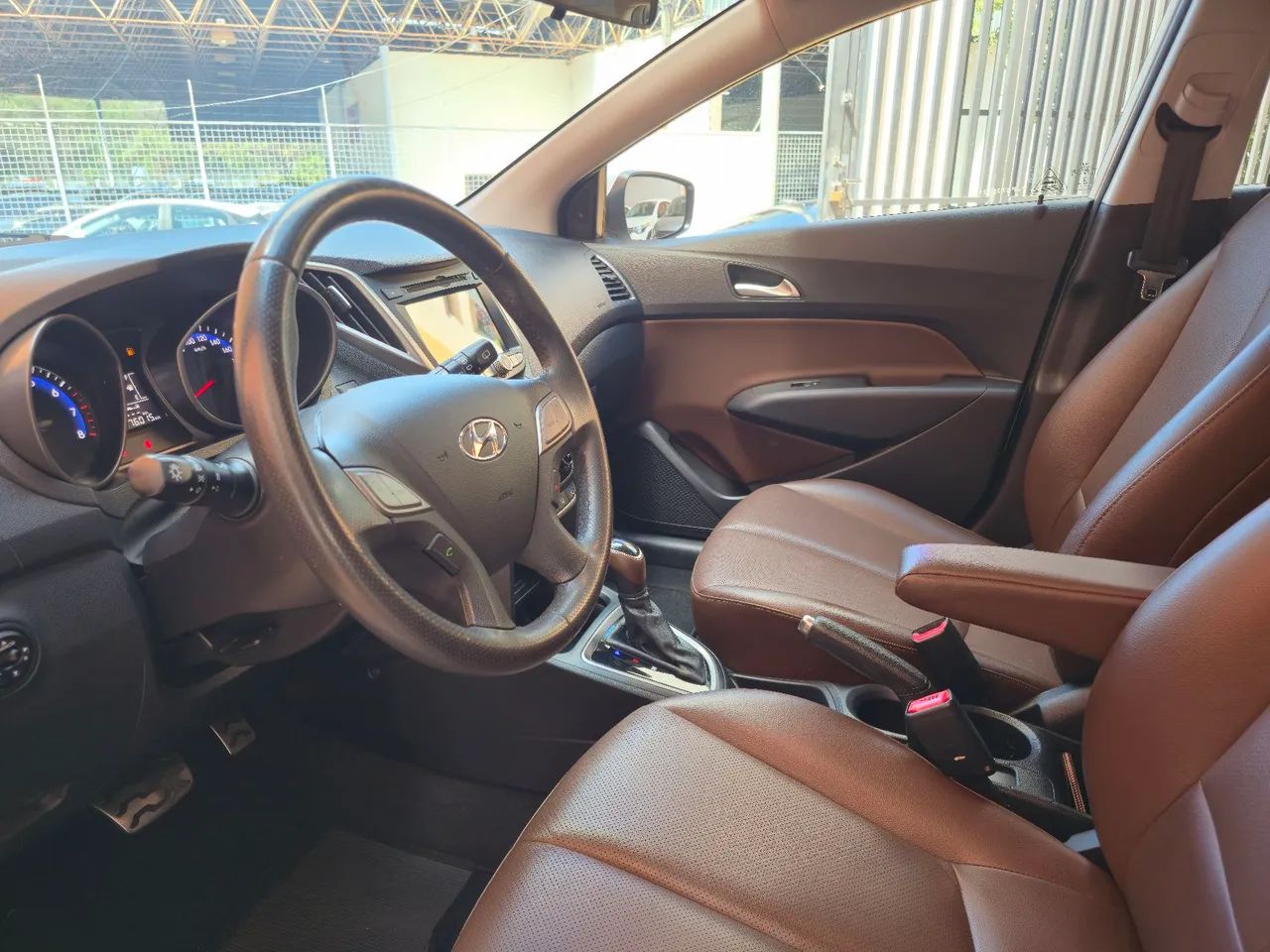 Hyundai HB20X Premium 1.6 Automático 2018 - Foto 8