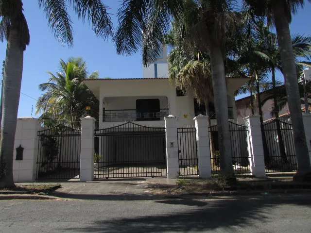 Sobrado com 4 quartos, 410 m² - Setor Marista/ Goiânia