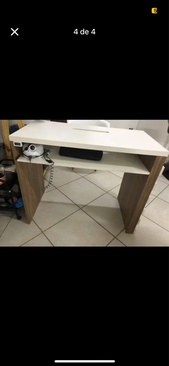 Mesa para manicure com design moderno