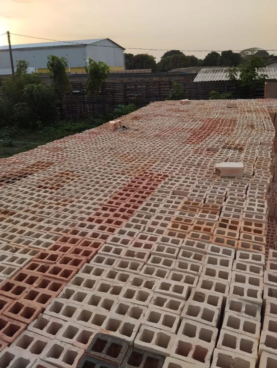 Blocos Cerâmicos para Construção - Grande Quantidade - Foto 3
