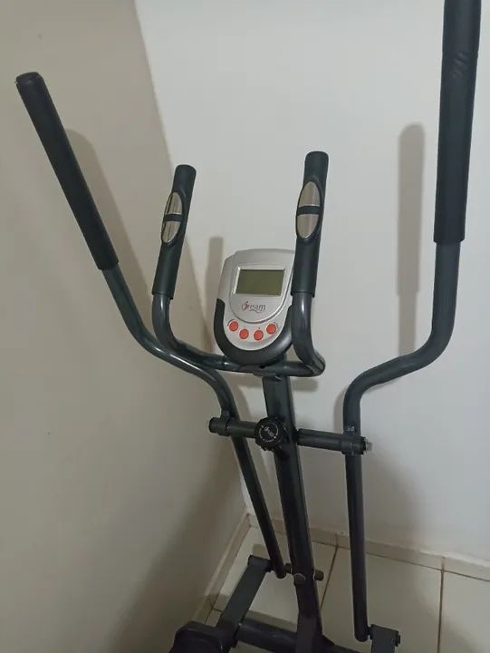 Aparelho Elíptico e bicicleta ergométrica Dream Mag 5000D