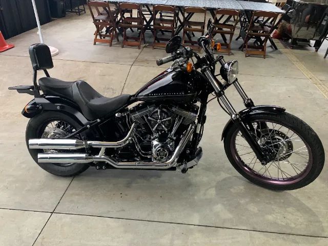 Vendo/Troco Harley Softwail Blackline FXS 2013 - 1600cc - Foto 2