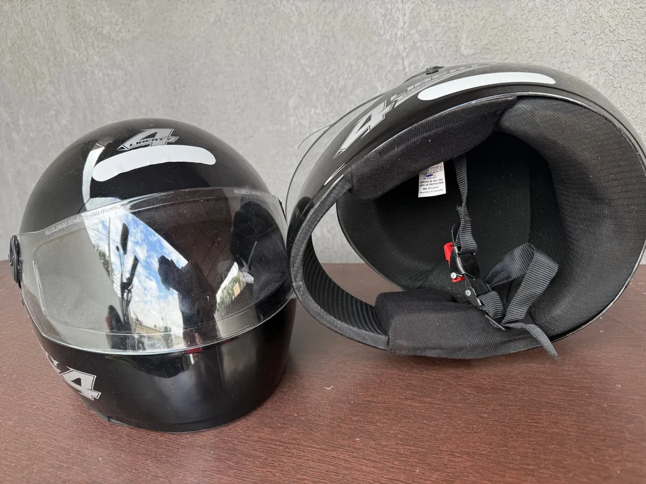 Capacete de moto Liberty 4