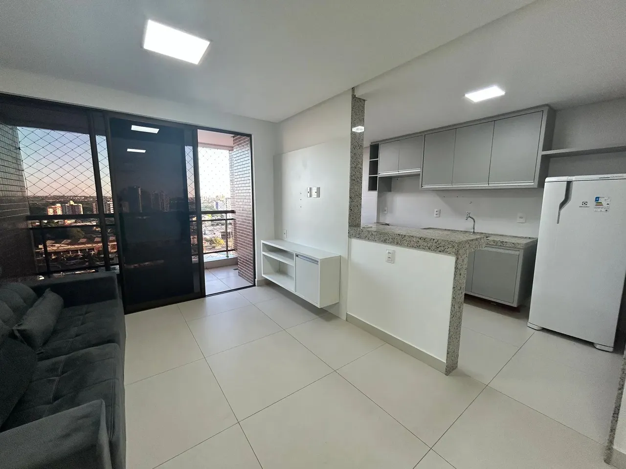 Apartamento no Studio Homero Mobiliado