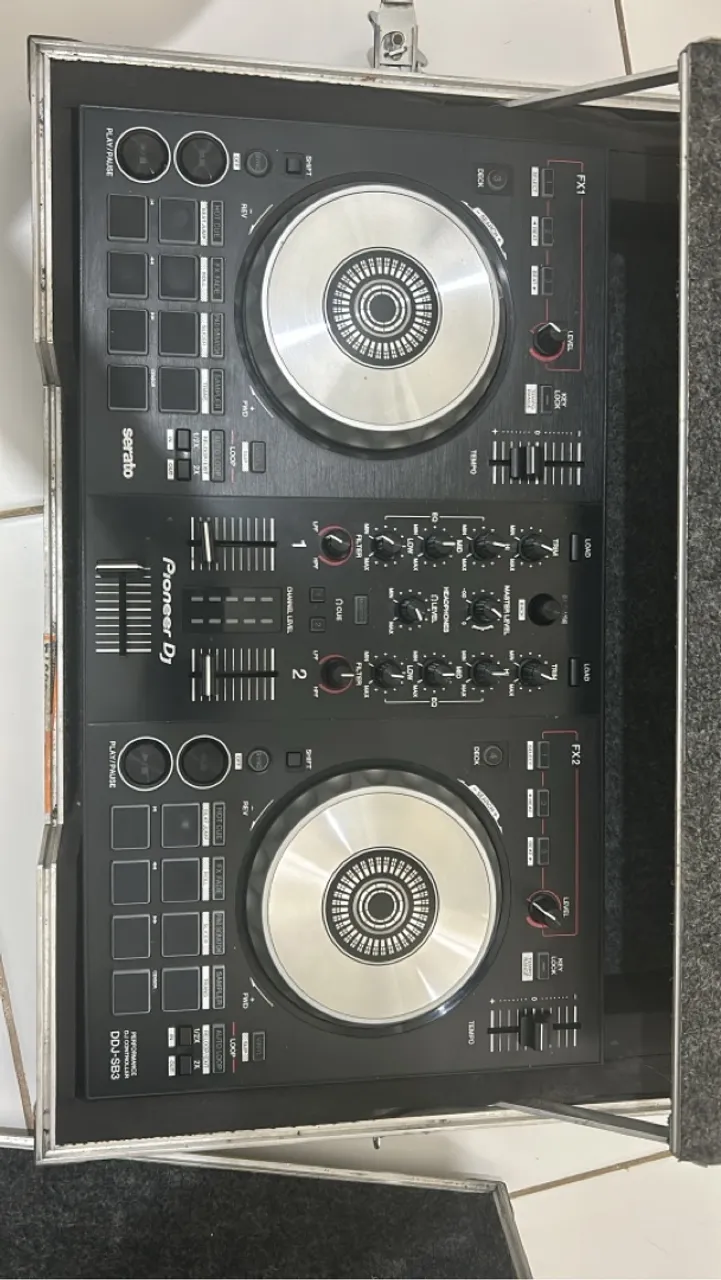 Controladora Pioneer DDJ-SB3 Serato DJ