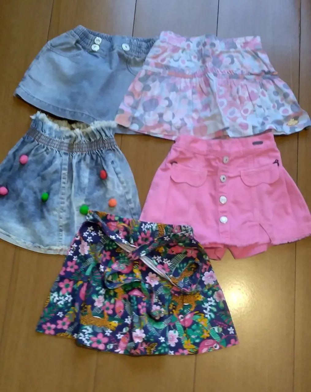 Lote de lindas saias infantis 