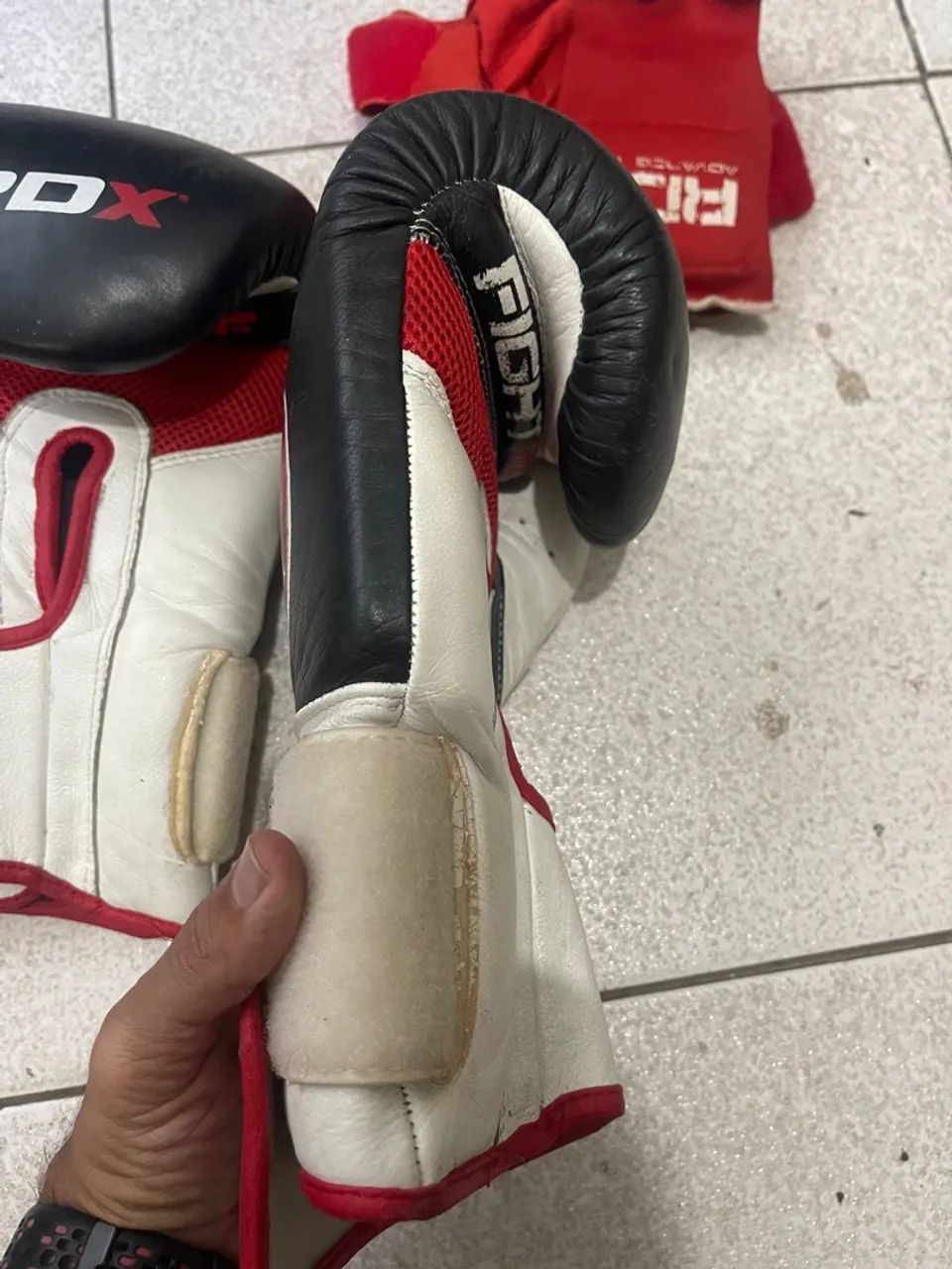 Luvas de Boxe RDX F1 - Advance Tech 14oz - Foto 4
