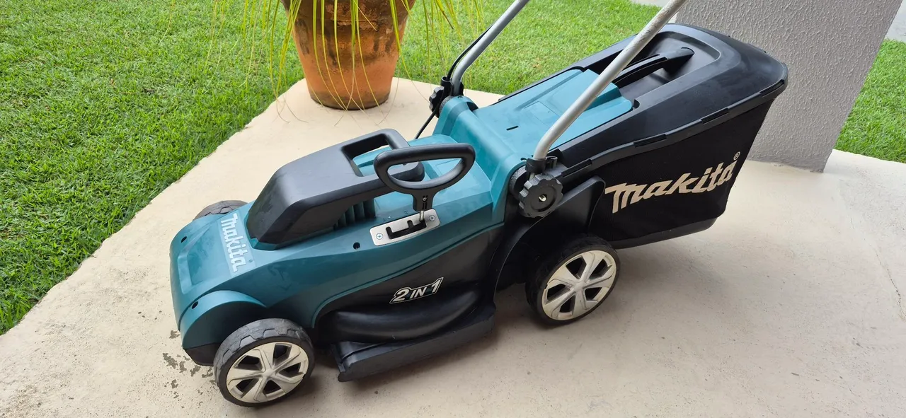 Cortador de gramas Makita 2 em 1
