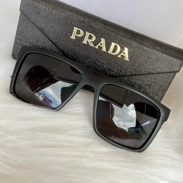Óculos Prada quadrada
