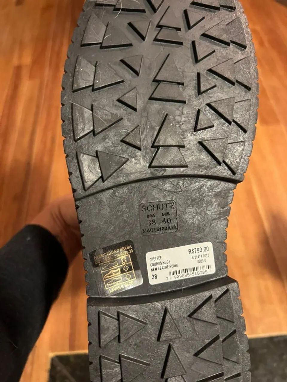 Bota Chelsea Cano Médio Schutz Couro - Foto 3