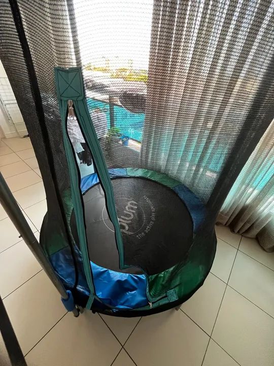 Trampolim Plum - Diversão garantida!
