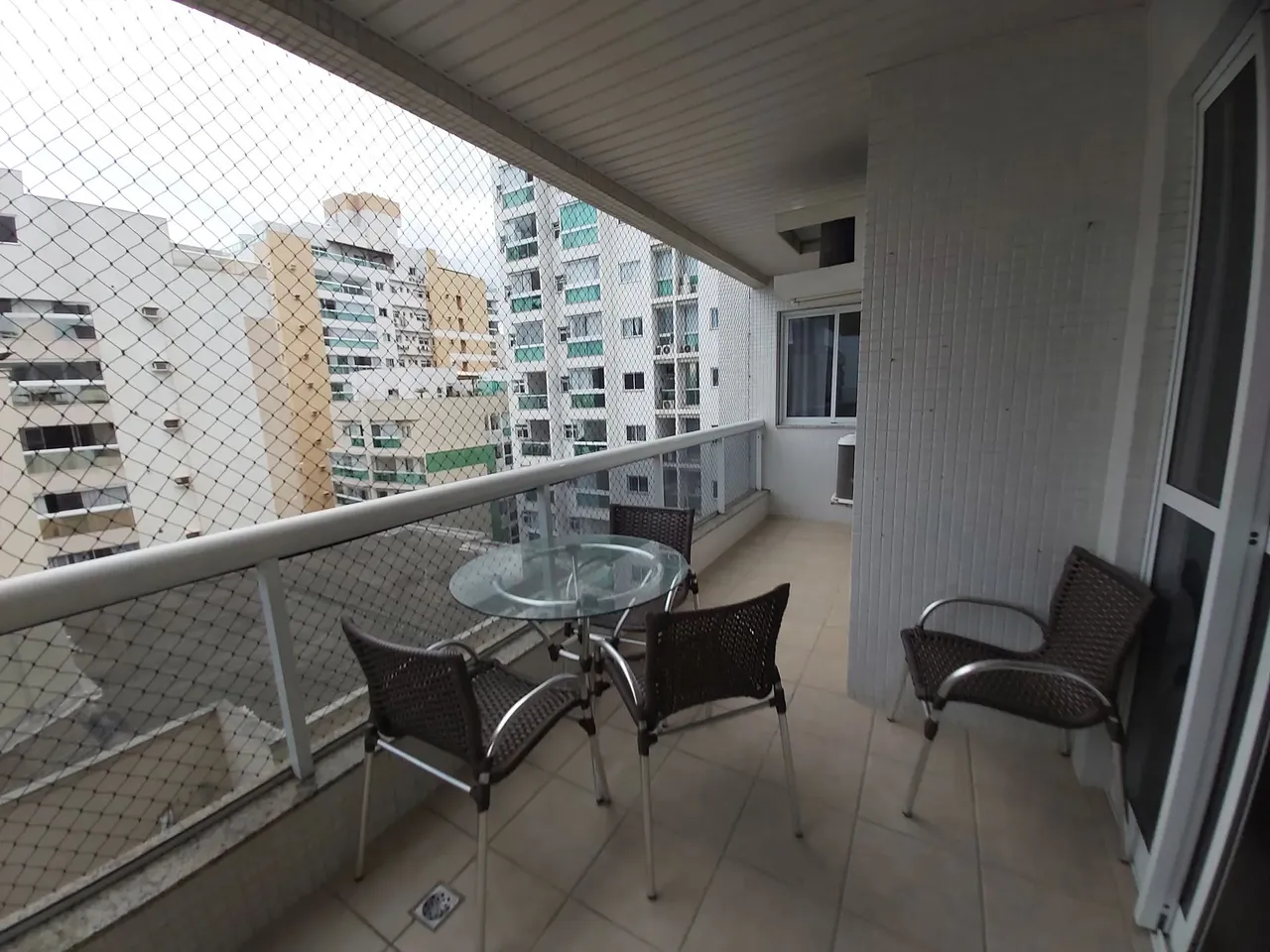 Apartamento Para Aluguel Mobiliado 2 quartos c/suíte em Itapuã - Vila Velha - ES