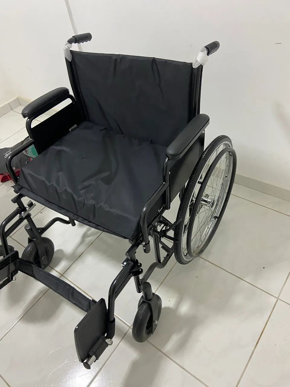 Cadeira de rodas - Foto 2