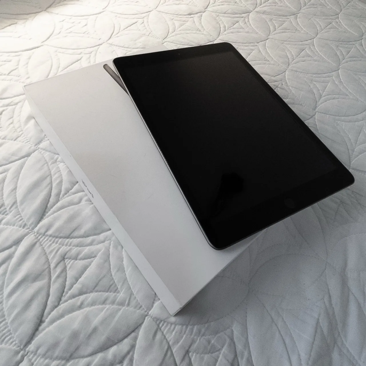 Apple iPad 7 (sétima) geração - 32 GB - ÚNICO DONO