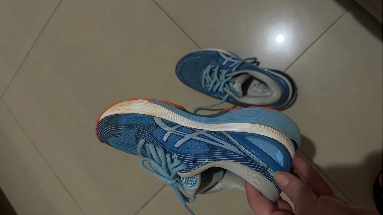 Tênis Asics Azul
