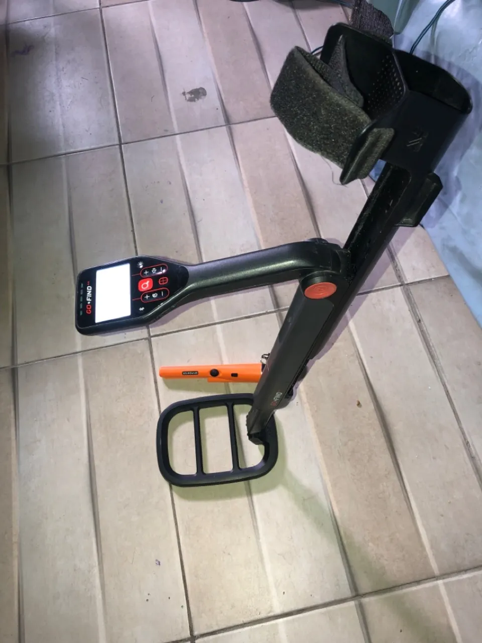 Detector de Metais GO-FIND , e um dector pequeno