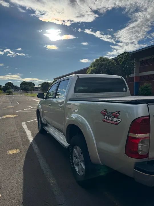 Hilux 2012  - Foto 2