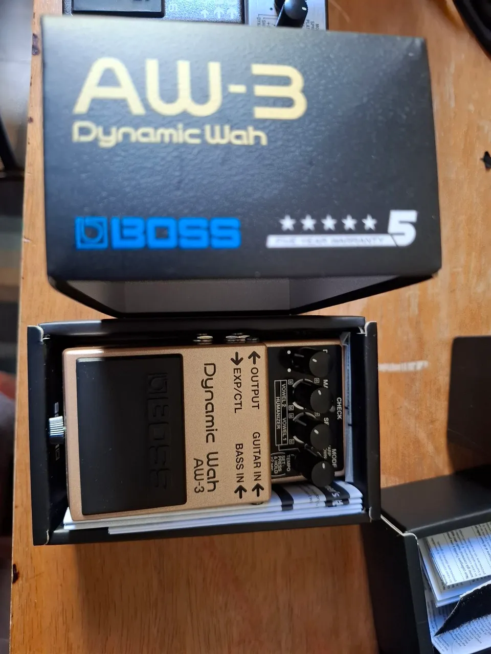 Boss AW-3 Dynamic Wah - Pedal para Guitarra / Baixo