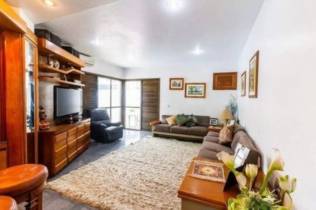 Casa de 04 dormitórios em Coqueiros - Foto 4