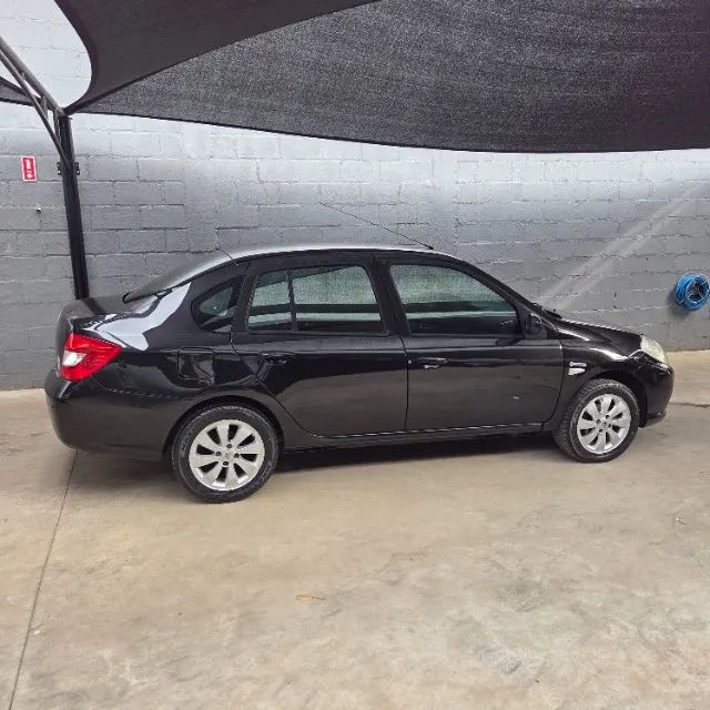 Renault Symbol Expression Hi-flex 1.6 8V 4P 2011 - Foto 4