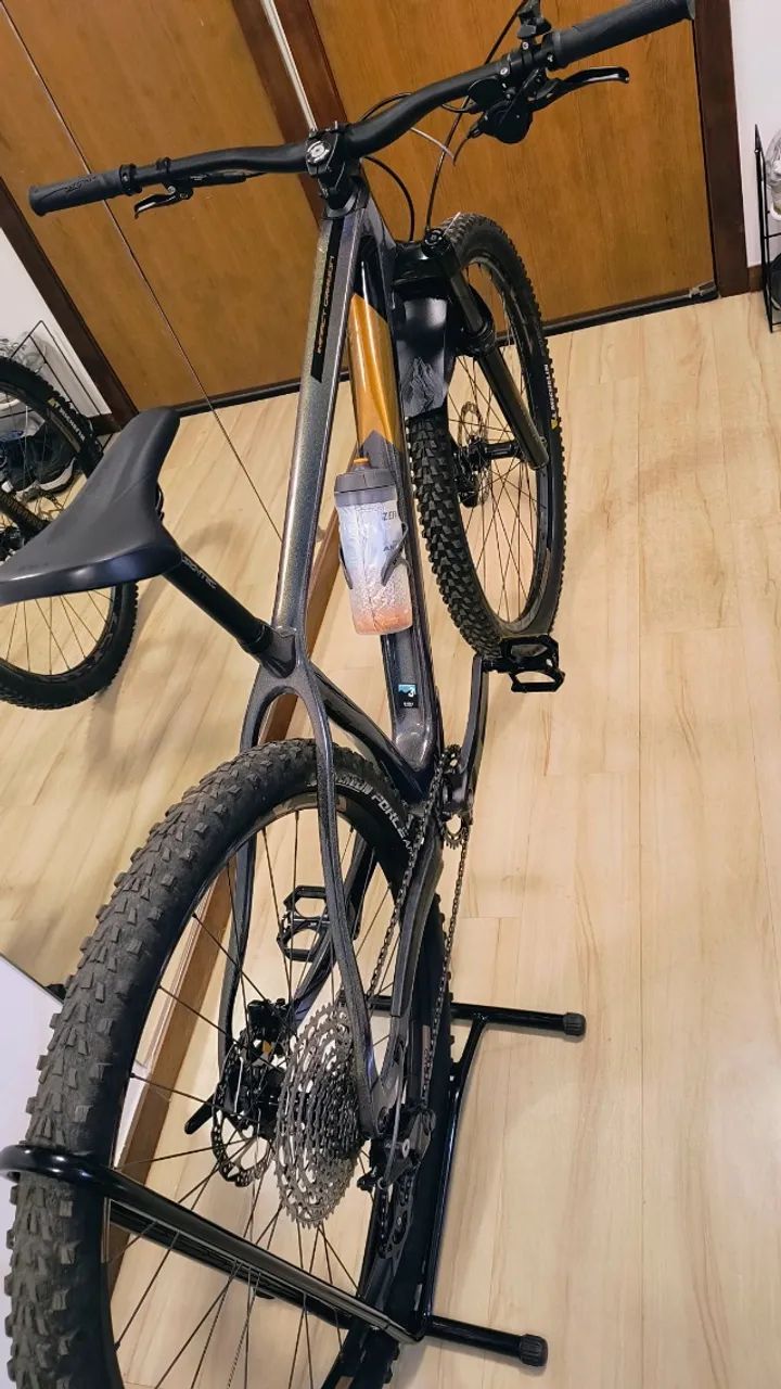 Bicicleta Sense Impact Carbon Pro 29 12v Cinza/dourado Tam M - Foto 4