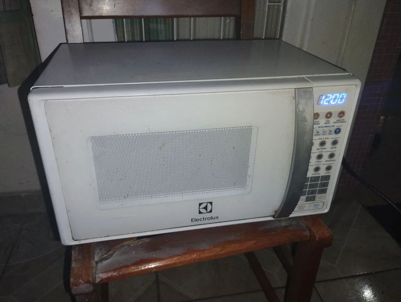 Microondas Eletrolux 18 Litros 220V