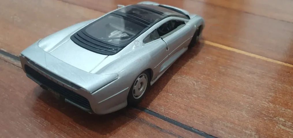  Jaguar Xj220 - Maisto 1/24 - Foto 3