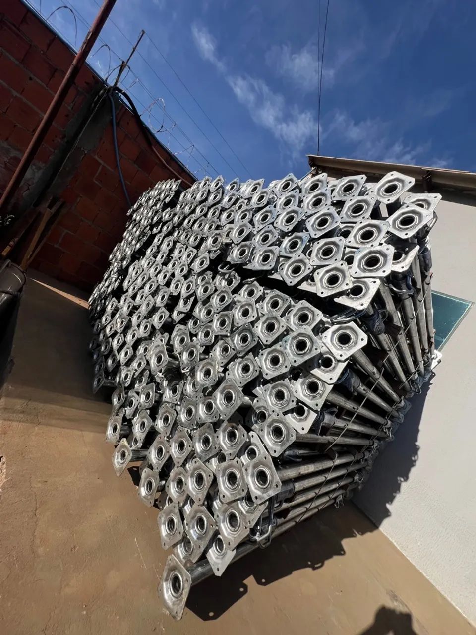 Escoras Metálicas Galvanizados 3,20 Novas Promoção  - Foto 3