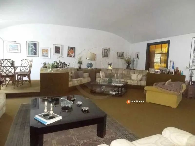 Apartamento : / Residencial / Copacabana
