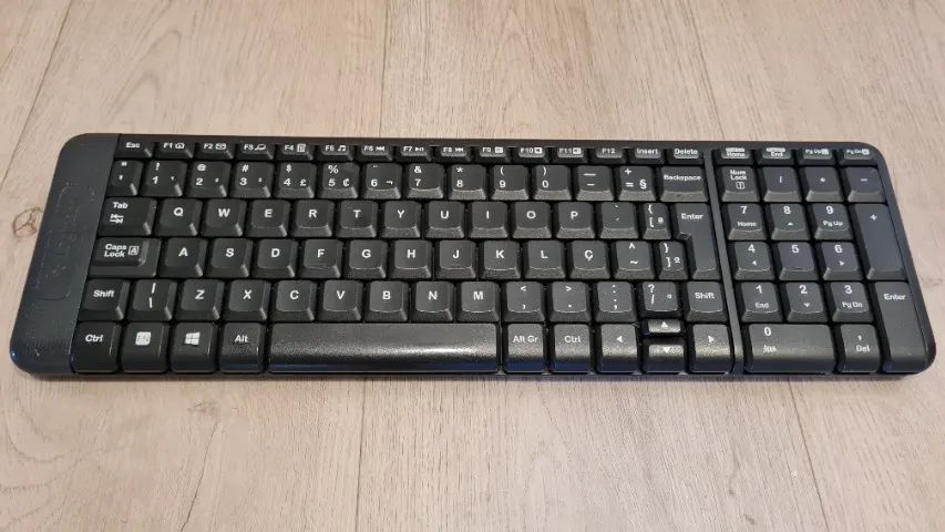 Combo Teclado e Mouse Logitech Sem fio - MK220 - Seminovo - Foto 4