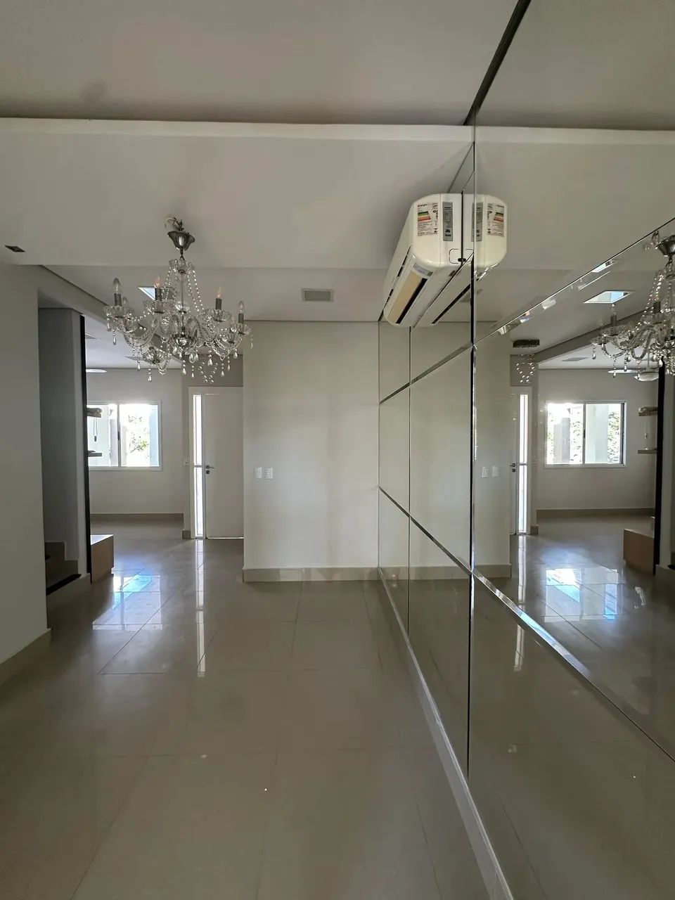 Sobrado a venda com 190 m2 -  3 quartos no Condomínio Village do Bosque Ribeirão do Lipa - - Foto 2