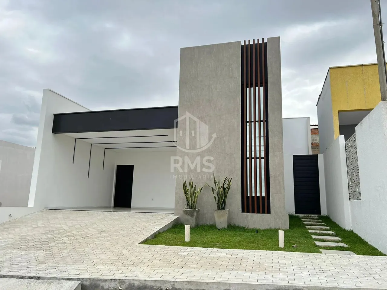 Vendo casa no condomínio Pedro Tertuliano bairro Planalto Arapiraca-AL