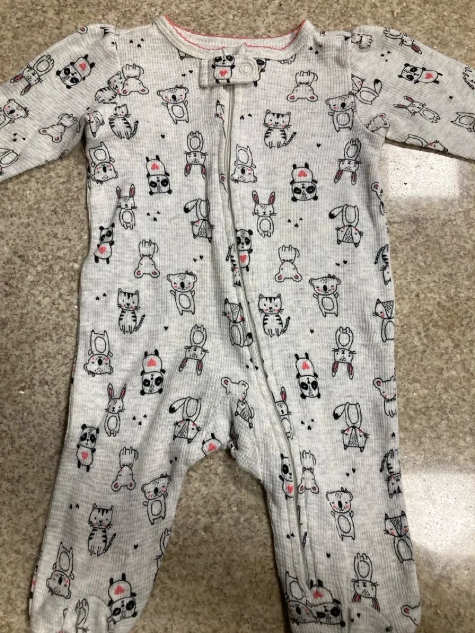 Macacão de Bebê Estampado - Carter's - Foto 4