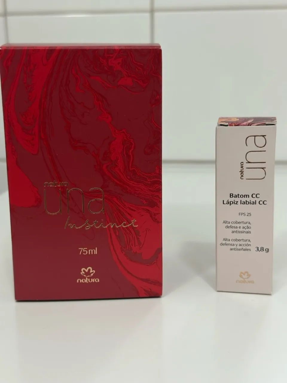Kit Natura Una Instinct: Perfume e Batom Vermelho - Foto 2