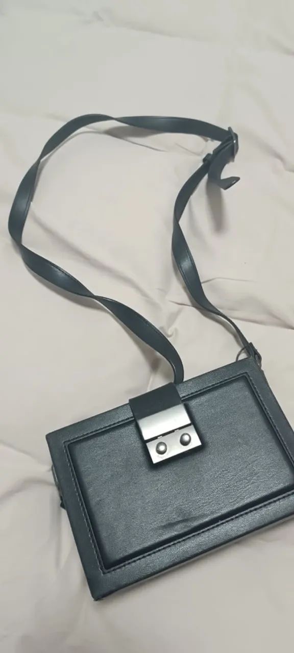 Bolsa de Ombro Preta Zara