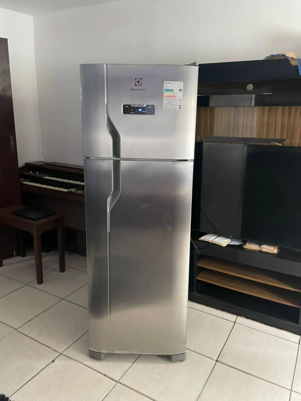 Geladeira Electrolux inox frost free posso entregar  - Foto 3