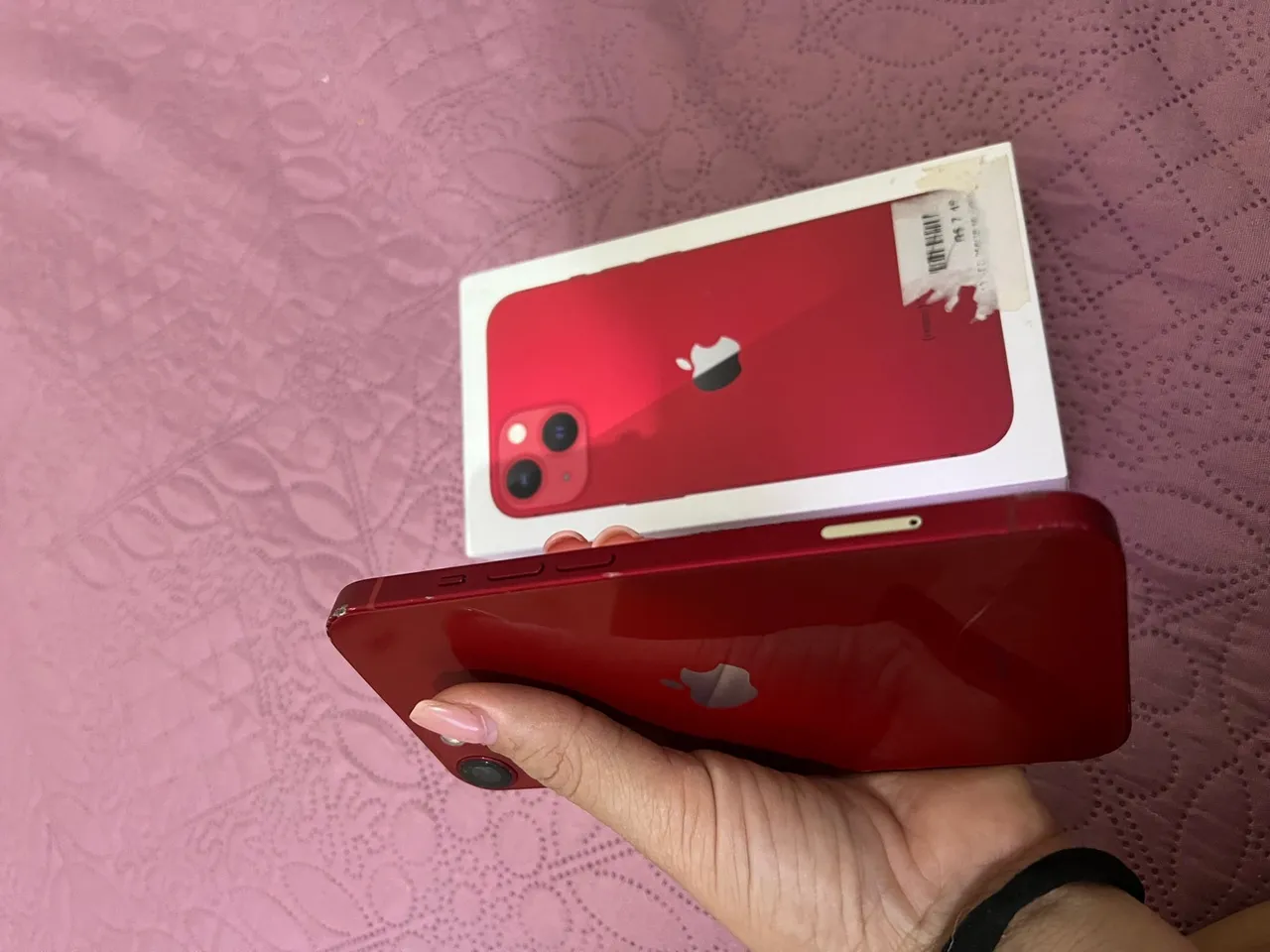 iPhone 13 red