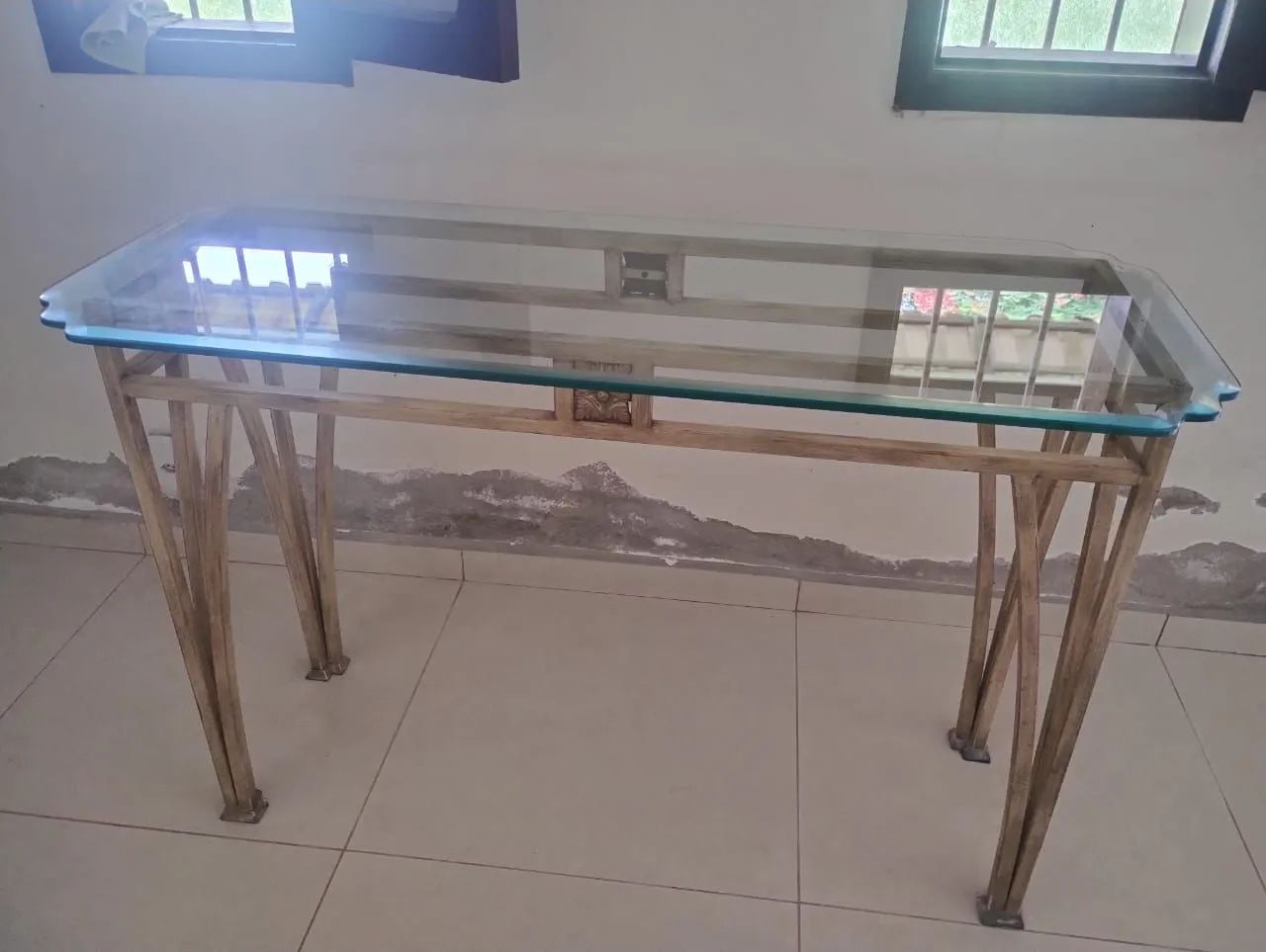 Mesa de Jantar em Metal Dourado com Tampo de Vidro - Foto 6
