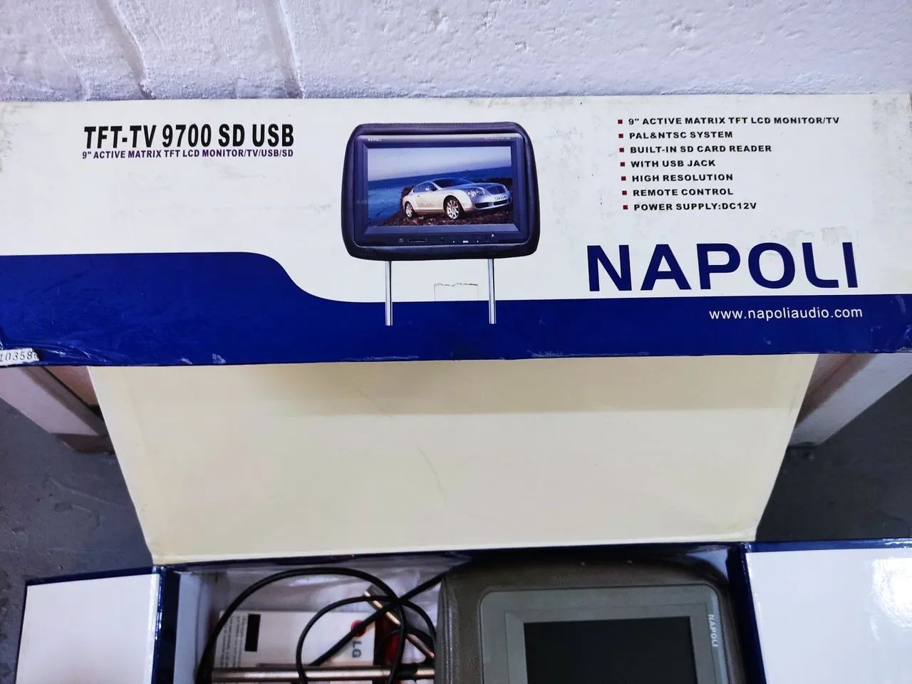 DVD TV carro Napoli modelo 9700