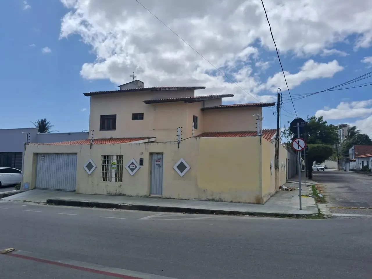 Casa comercial - Parque Iracema - Fortaleza - CE