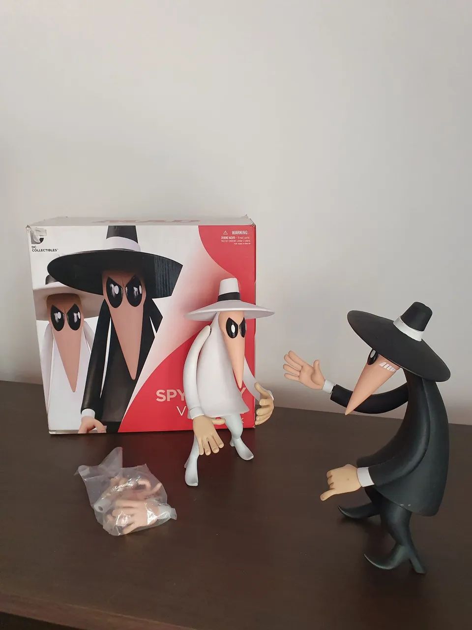 Colecionáveis - Bonecos "Spy vs Spy" da DC 