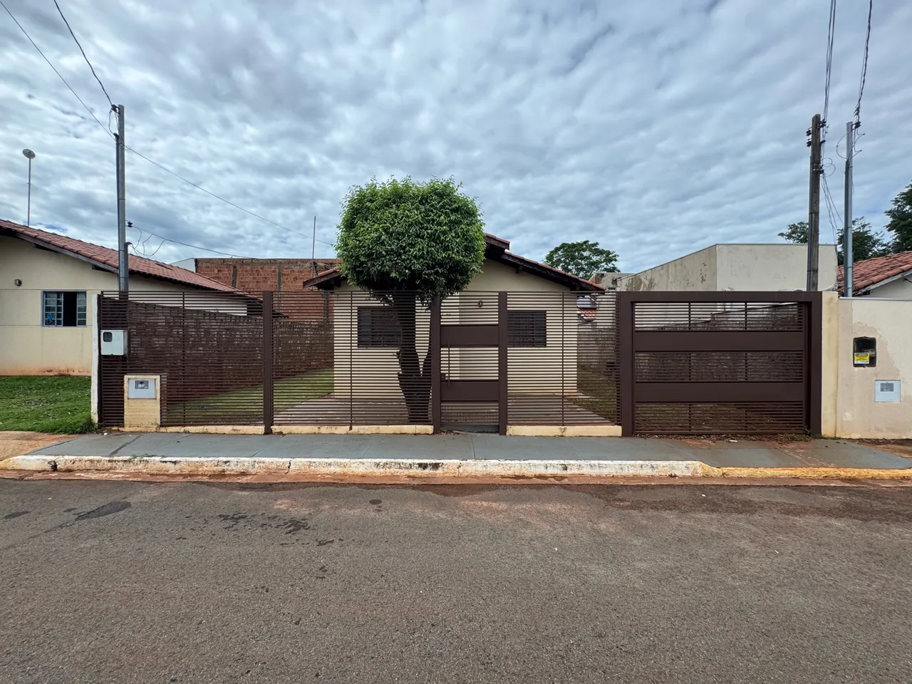Casa em condomínio - Coronel Antonino 